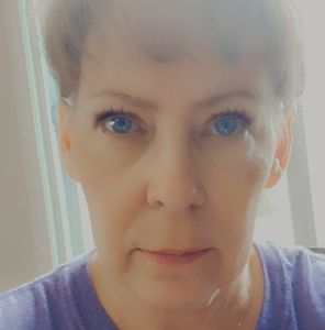 Meet your Posher, Edna